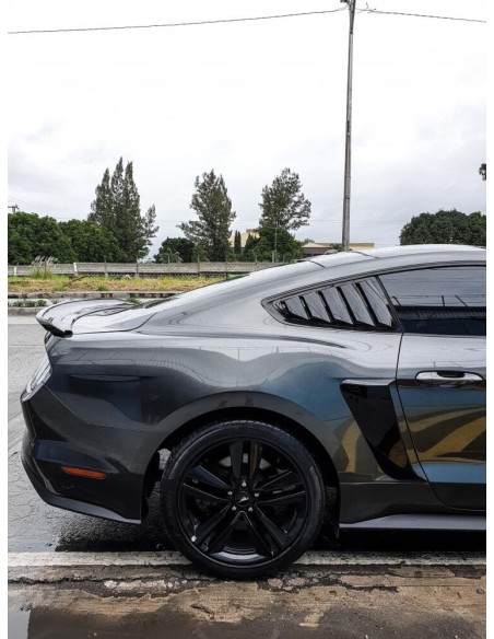 Persianas de ventana trasera - Negro brillante (MUSTANG Fastback 15-23)