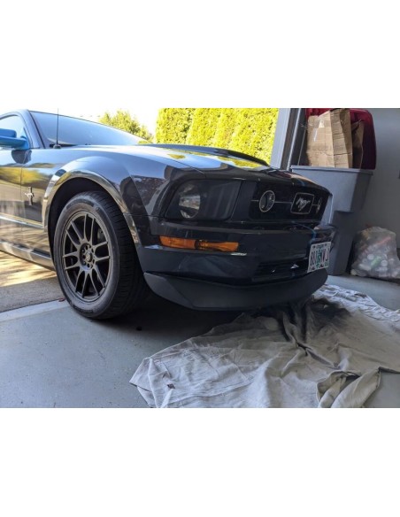 Alerón de barbilla estilo CV (MUSTANG V6 05-09)