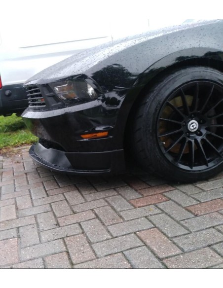 ST Style Chin Spoiler (MUSTANG 10-12 V8)