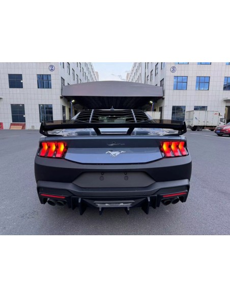 Alerón trasero de alto rendimiento con faldón Gurney - Negro mate - Estilo Dark Horse (MUSTANG 24-25)