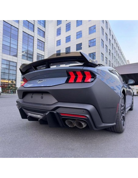 Alerón trasero de alto rendimiento con faldón Gurney - Negro mate - Estilo Dark Horse (MUSTANG 24-25)