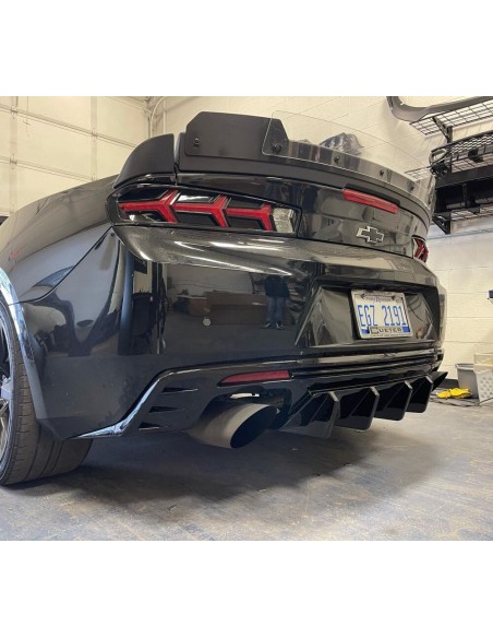 Difusor trasero con aletas - Puntas de escape simples o cuádruples - Negro brillante (CAMARO 16-23, todos excepto ZL1)