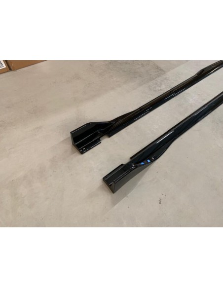 Faldones laterales V3 - Negro brillante (CHALLENGER 15-23)