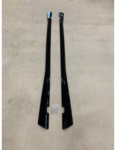 Faldones laterales V4 - Negro brillante (CHALLENGER 15-23)