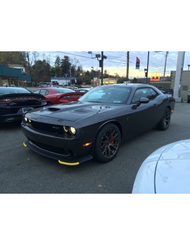 Protector divisor del labio del parachoques delantero (CHALLENGER 15-23 HELLCAT)