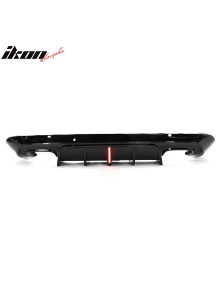 Difusor inferior del parachoques trasero CS con luz LED (CHALLENGER 15-23)