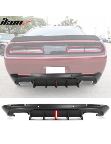 Difusor inferior del parachoques trasero CS con luz LED (CHALLENGER 15-23)